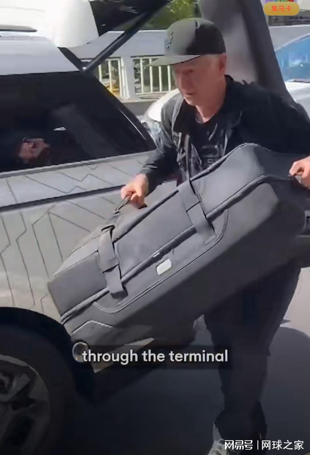 九游体育在线直播、九游体育足球直播、nba直播、电竞直播平台、九游体育赛事视频、体育直播平台-麦肯罗机场怒骂粉丝引热议，罗迪克对德约退役言论持乐观积极态度