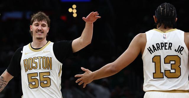 九游体育在线直播、九游体育足球直播、nba直播、电竞直播平台、九游体育赛事视频、体育直播平台-绿军三名球员同场创生涯得分新高 为队史首次